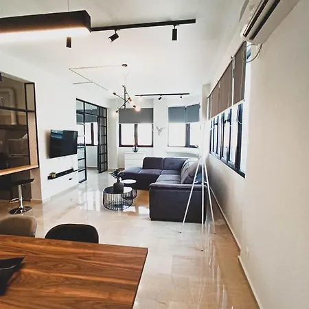 Sunlight - Volos City Center Spacious Modern Apartments Esterno foto